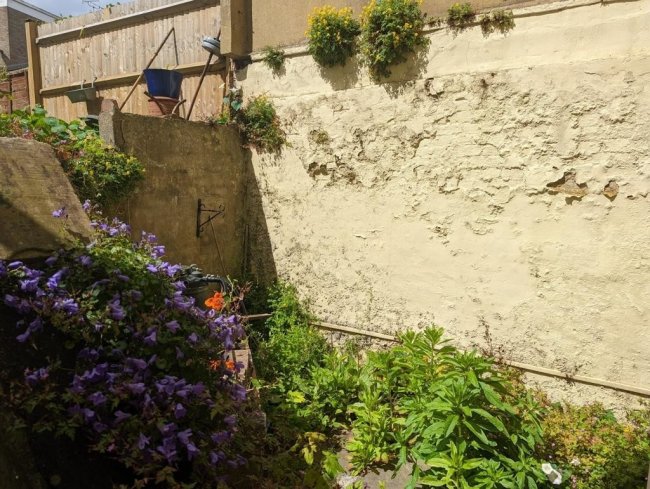 Lower Ground Floor /Basement Flat, 130 Lower Addiscombe Road, Croydon, Surrey CR0 6AE 7