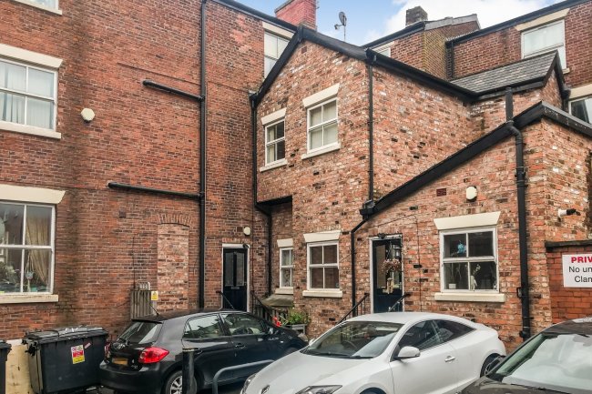 33/35 Middle Hillgate and 1 Waterloo Road, Stockport, Cheshire SK1 3BD 4