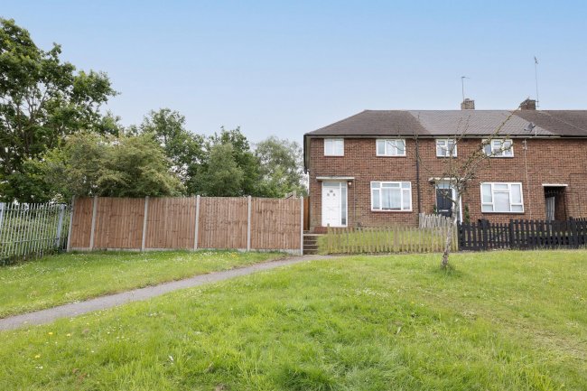 56 Sayes Court Road, Orpington, Kent BR5 2PQ
 9