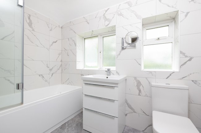 56 Sayes Court Road, Orpington, Kent BR5 2PQ
 9