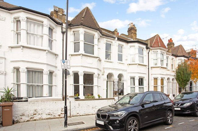 58 Belgrade Road, Stoke Newington, London, N16 8DJ 8