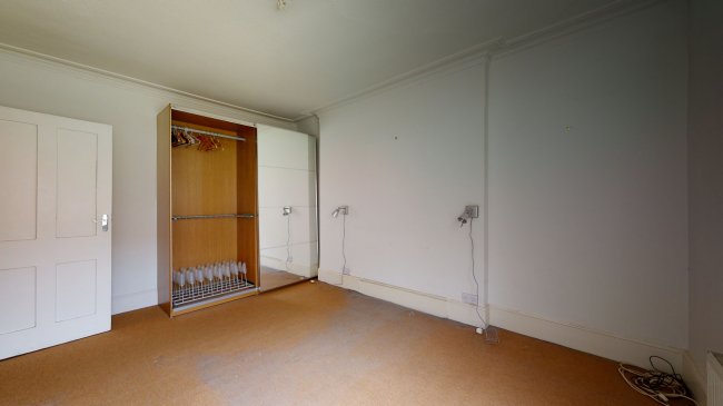 Second Floor Flat (Flat 4), 2 Upper Addison Gardens, Holland Park, London W14 8AL 2