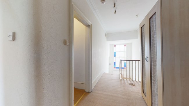 Second Floor Flat (Flat 4), 2 Upper Addison Gardens, Holland Park, London W14 8AL 2
