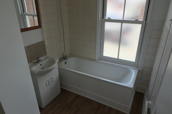 35B & 35C Farncombe Street, Farncombe, Godalming, Surrey GU7 3LH 6