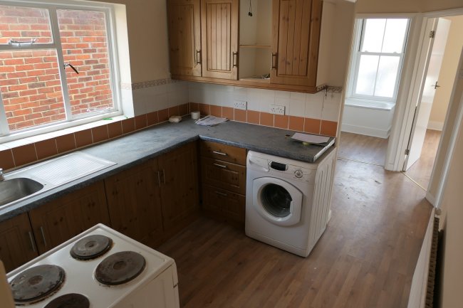 35B & 35C Farncombe Street, Farncombe, Godalming, Surrey GU7 3LH 6