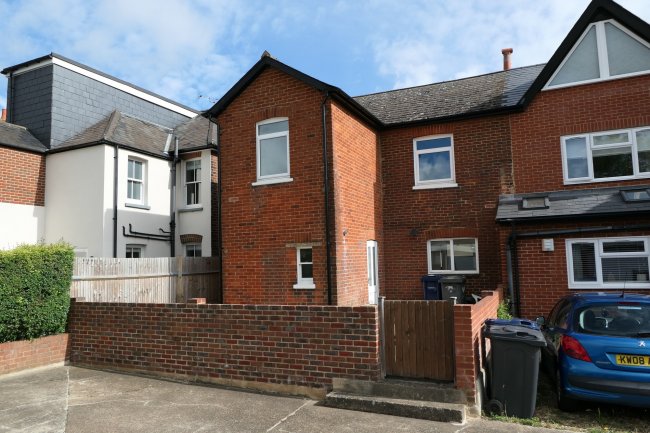 35B & 35C Farncombe Street, Farncombe, Godalming, Surrey GU7 3LH 6