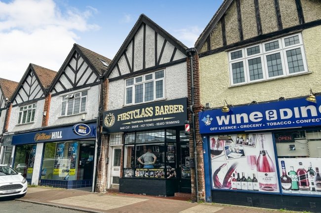 78/78A High Road, West Byfleet, Surrey, KT14 7QW 4