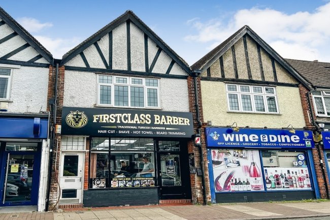 78/78A High Road, West Byfleet, Surrey, KT14 7QW 4