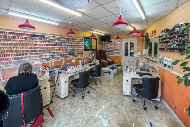 833-835A Longbridge Road, Dagenham, Essex RM8 2DA 3