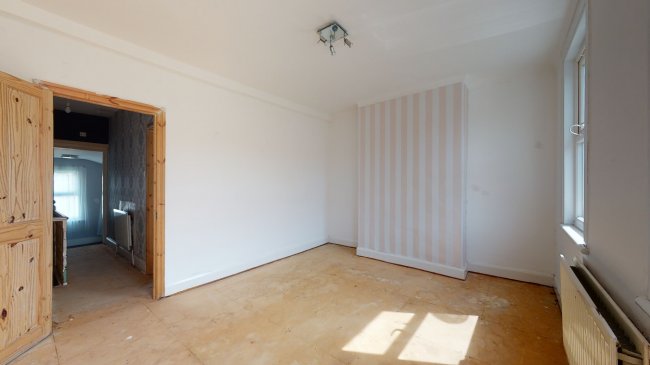 52 Watcombe Road, South Norwood, London SE25 4UZ 5