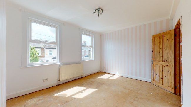 52 Watcombe Road, South Norwood, London SE25 4UZ 5