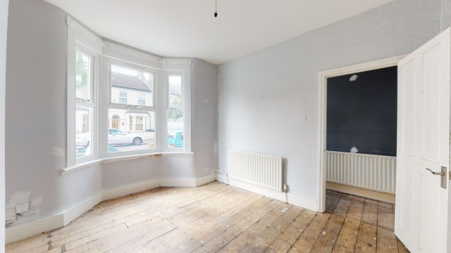 52 Watcombe Road, South Norwood, London SE25 4UZ 5