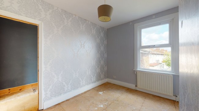 52 Watcombe Road, South Norwood, London SE25 4UZ 5