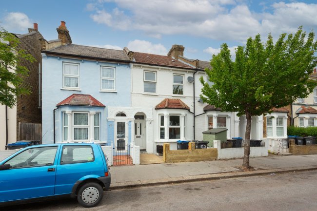 52 Watcombe Road, South Norwood, London SE25 4UZ 5