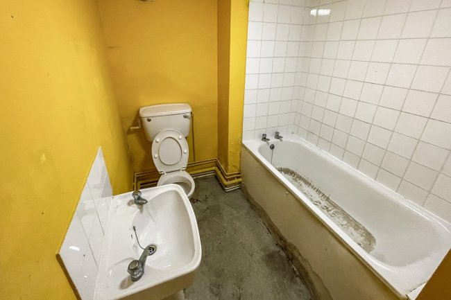 109 Hartfield Road, Wimbledon, London SW19 3TJ
 1