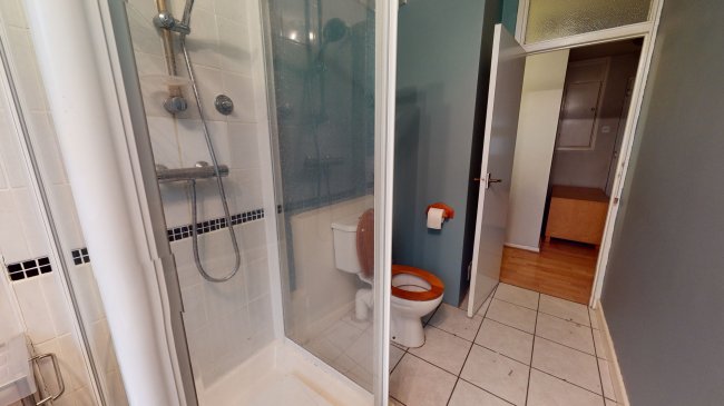 8 Courtlands Avenue, Lee, London, SE12 8HZ 1