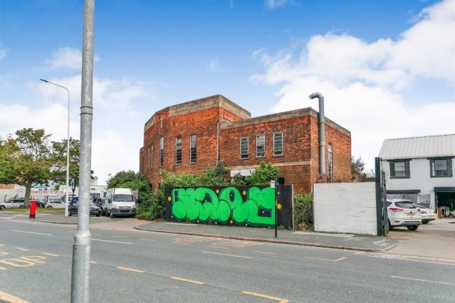 1 Hedon Road & 8, 10-14 & 16 Church Street, Kingston Upon Hull, HU9 1DU 10