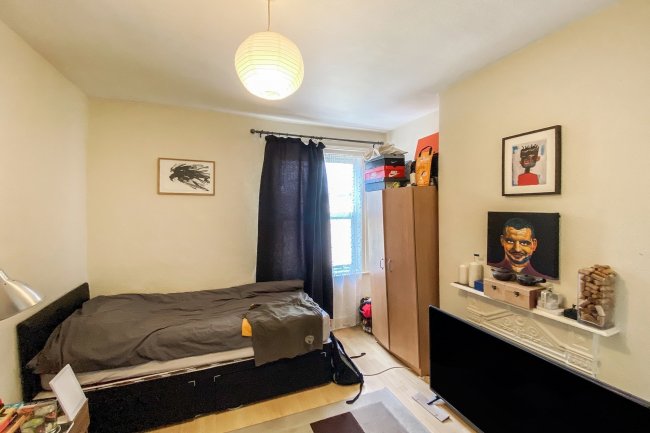 39 Waldeck Road, Duckett's Green, London N15 3EL 10