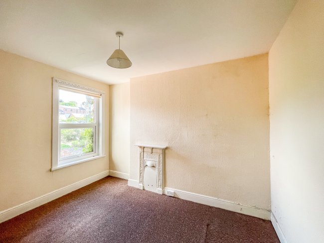 147 Totnes Road, Paignton, Devon TQ3 3RZ
 10