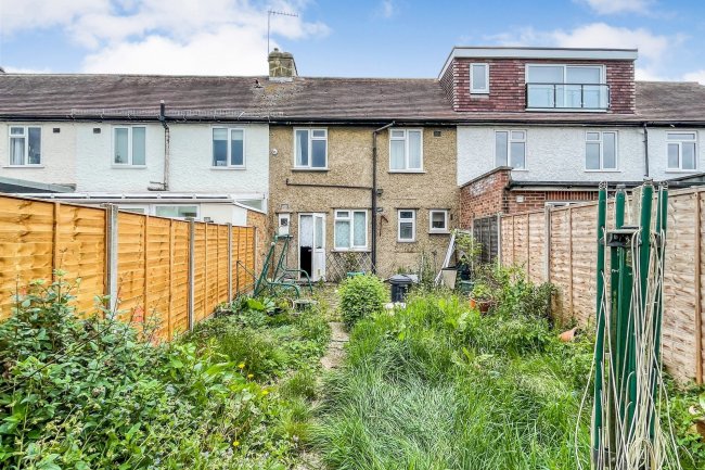 13 Blindmans Lane, Cheshunt, Waltham Cross, Hertfordshire, EN8 9DR 7