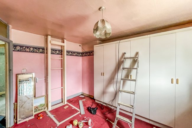 13 Blindmans Lane, Cheshunt, Waltham Cross, Hertfordshire, EN8 9DR 7