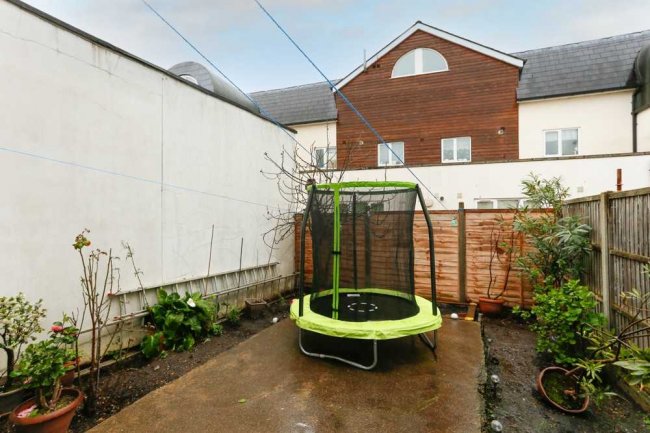 594 Green Lane, Palmers Green, London, N13 5RY 10