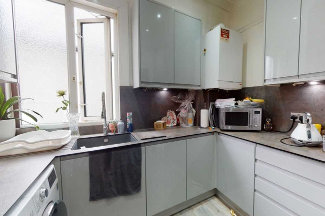 594 Green Lane, Palmers Green, London, N13 5RY 10