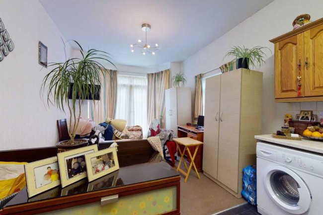 594 Green Lane, Palmers Green, London, N13 5RY 10
