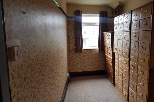 20A The Broadway, Plough Lane, Beddington, Surrey CR0 4QR 7