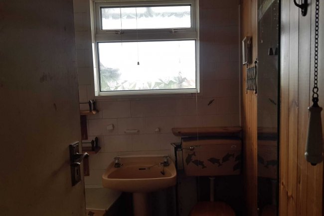 20A The Broadway, Plough Lane, Beddington, Surrey CR0 4QR 7