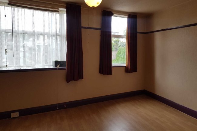 20A The Broadway, Plough Lane, Beddington, Surrey CR0 4QR 7