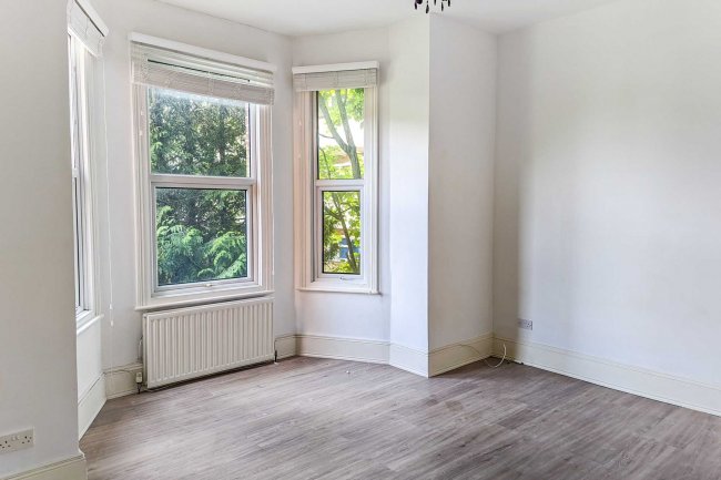 Flat 4, James Court, 281 Church Road, Upper Norwood, London SE19 2QQ 6