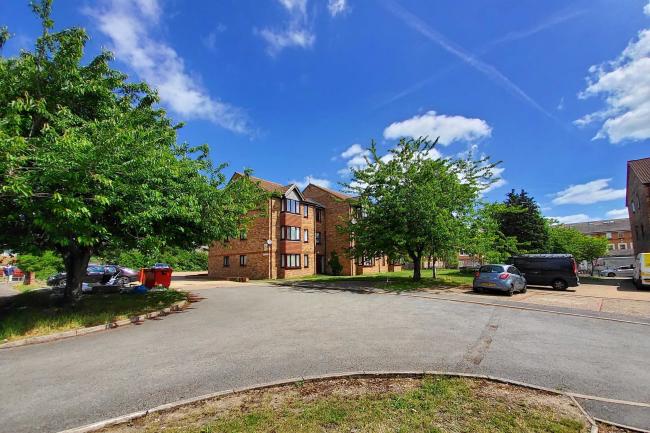 Trevose House, Franklin Avenue, Slough,  Berkshire SL2 1DQ 8