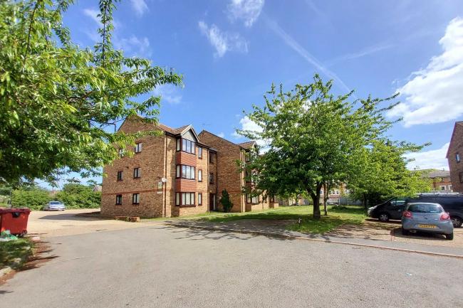 Trevose House, Franklin Avenue, Slough,  Berkshire SL2 1DQ 8