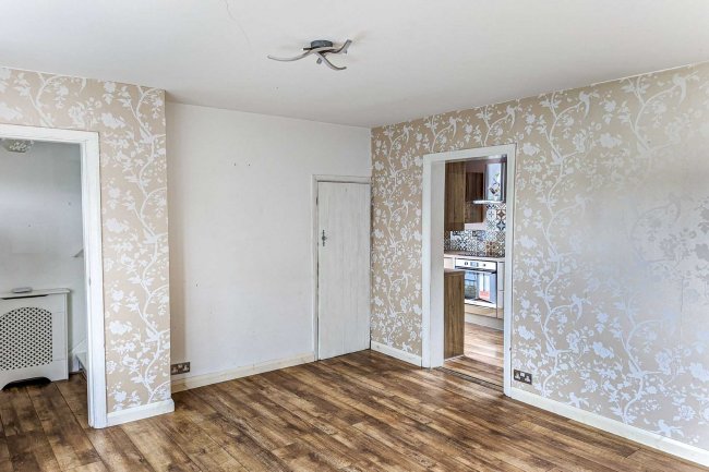 36 Muschamp Road, Carshalton, Surrey SM5 2SE
 5