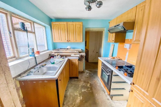 2 Elm Villas and adjoining Land, Innsworth Lane, Gloucester, Gloucestershire, GL3 1DY 5