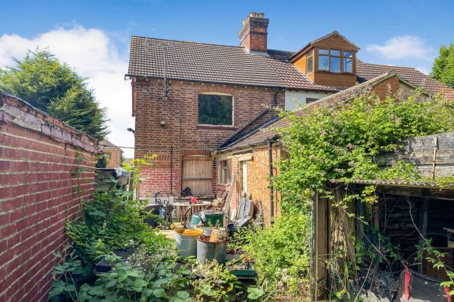 2 Elm Villas and adjoining Land, Innsworth Lane, Gloucester, Gloucestershire, GL3 1DY 5