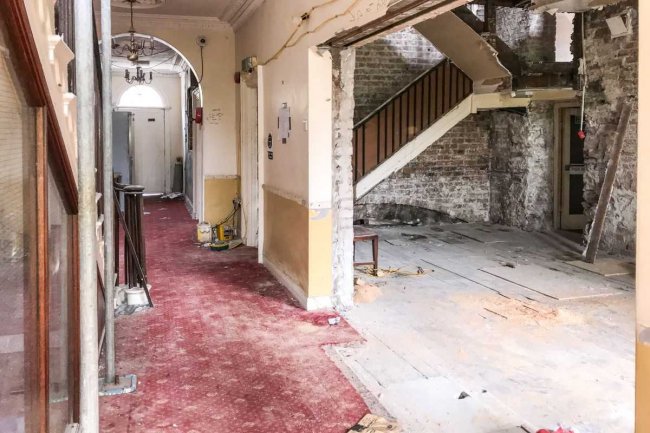 Lonsdale House Hotel, 11 Daltongate, Ulverston, Cumbria LA12 7BD 4
