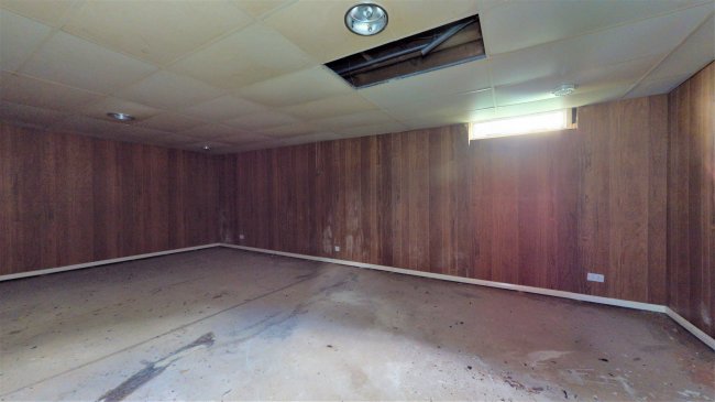 Willow End, 3 Badgers Walk, Purley, Surrey CR8 3PX 6