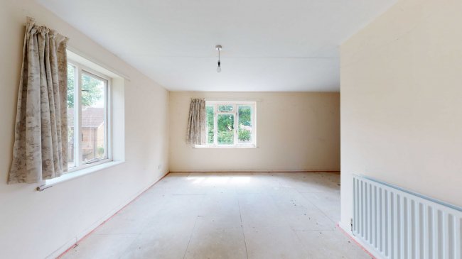 Willow End, 3 Badgers Walk, Purley, Surrey CR8 3PX 6