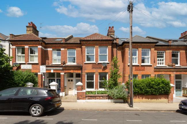 132 and 134 Boundaries Road, Balham, London SW12 8HG 6