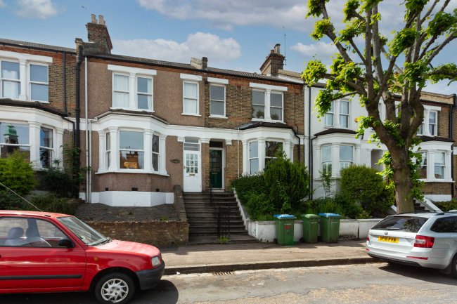 Flat A, 110 Nithdale Road,  Plumstead, London, SE18 3PD
 9
