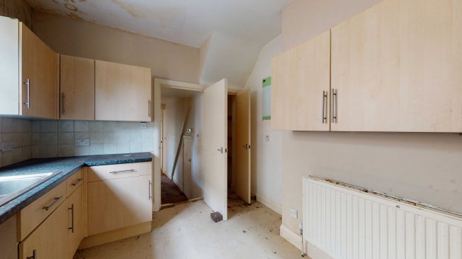 Flat A, 110 Nithdale Road,  Plumstead, London, SE18 3PD
 9