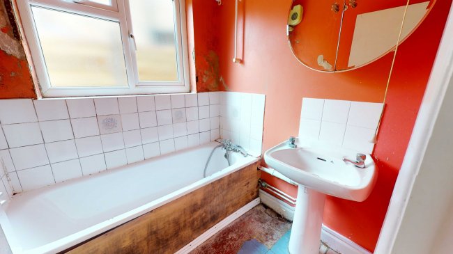 Flat A, 110 Nithdale Road,  Plumstead, London, SE18 3PD
 9