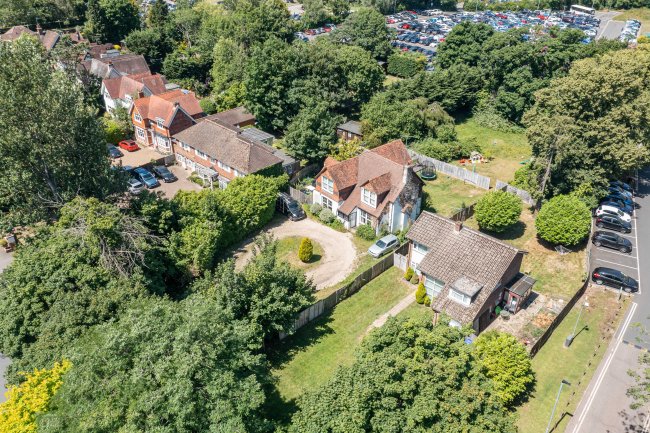 97/99 and land to the rear,  Povey Cross Road, Horley, Surrey RH6 0AE 4