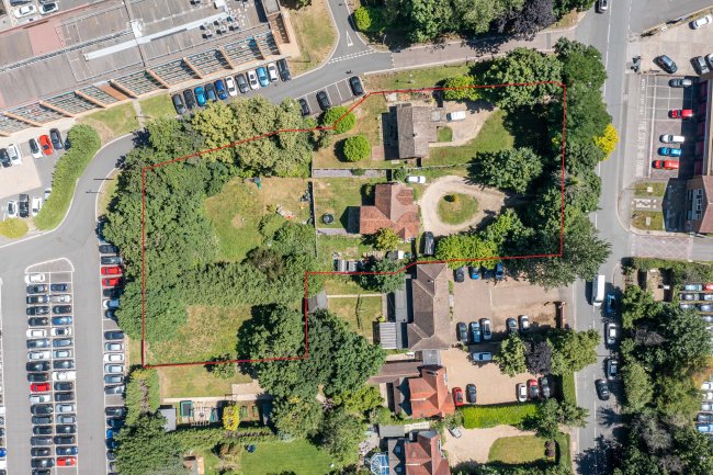 97/99 and land to the rear,  Povey Cross Road, Horley, Surrey RH6 0AE 4