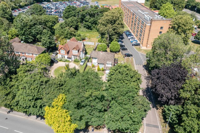 97/99 and land to the rear,  Povey Cross Road, Horley, Surrey RH6 0AE 4