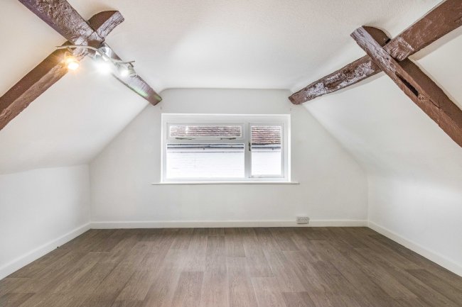 34 Hyde Street, Winchester, Hampshire, SO23 7DX
 7