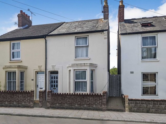 42 Whyke Lane, Chichester, West Sussex PO19 7US 1