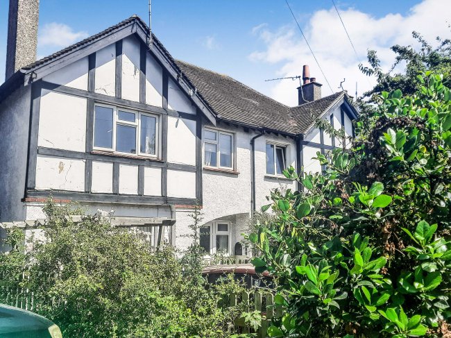 308 Chichester Road, Bognor Regis, West Sussex PO21 5AU 3